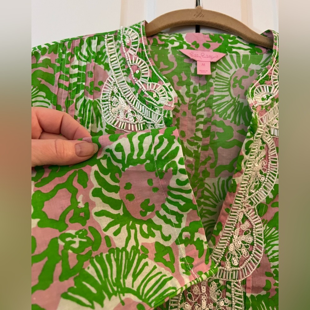 Lilly Pulitzer Green and Pink Sunnyside Lion Print Beaded Tunic NWOT Size M - Picture 6 of 8